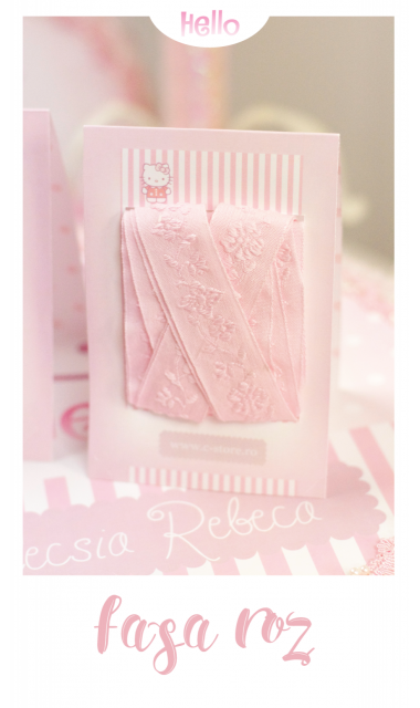 Trusou de botez personalizat brodat cu Hello Kitty pentru fete, Kitty Sugar  7
